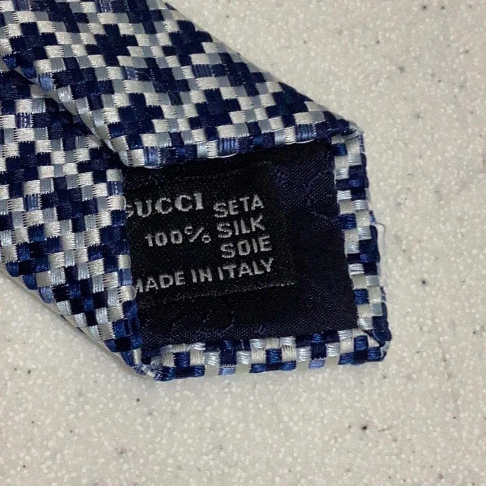 👔Gucci Blue and White Geometric Tie With Knight Crest Emblem